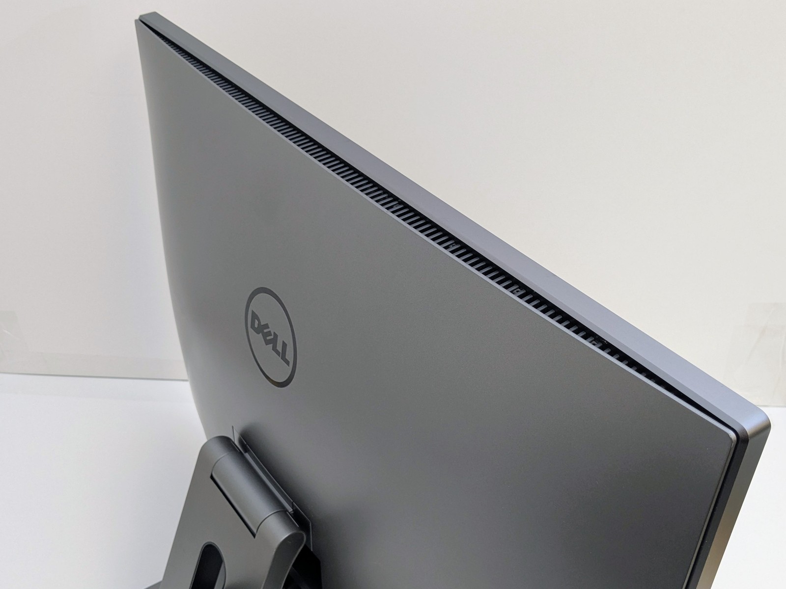 Dell Precision 5720 AIO 27″ UHD 4K Touch I7-7700 512GB 16GB W11P RX 470 *READ*