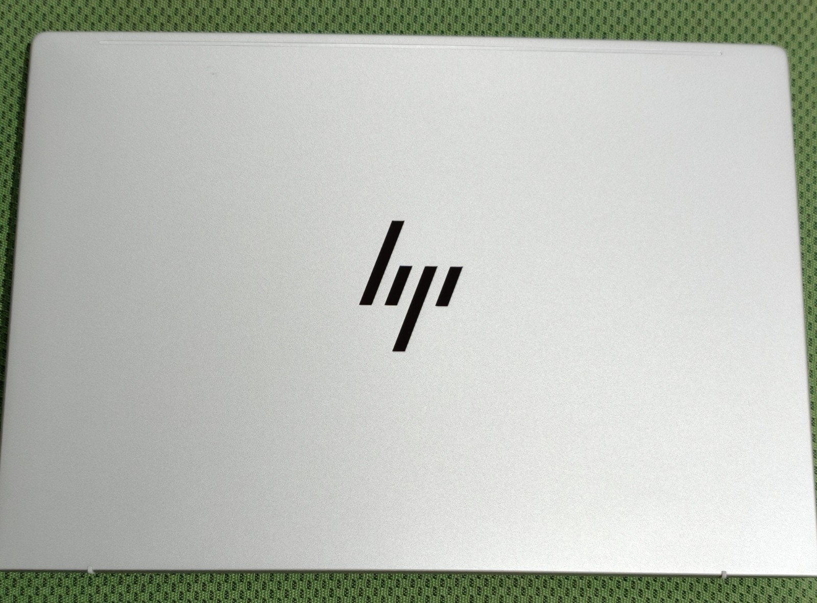 HP EliteBook G1i 8 – 14-inch AI Notebook