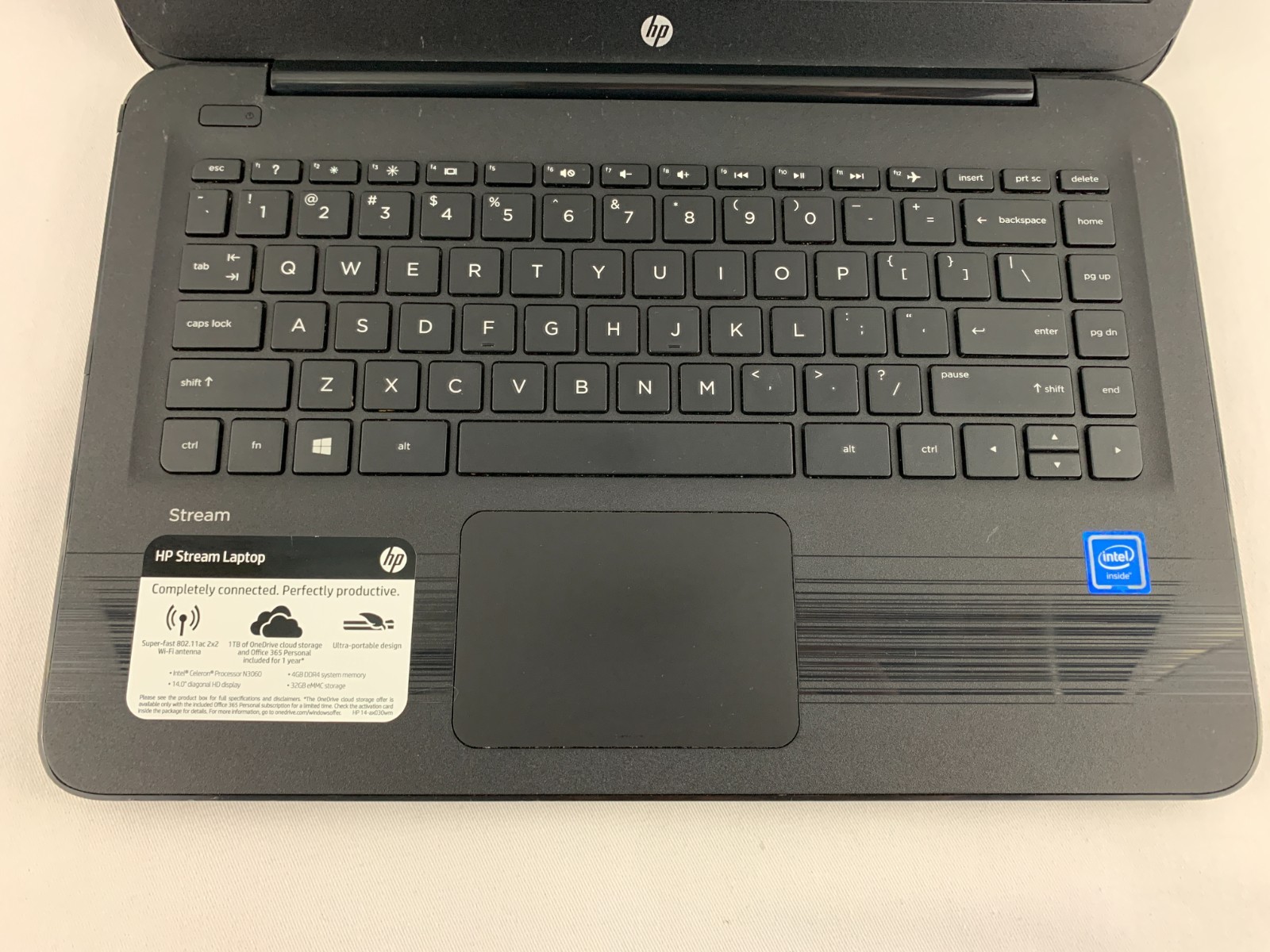 HP Stream 14-ax040wm Laptop Intel Celeron M3060 1.6GHz, 4GB RAM, 30GB SSD, W10H