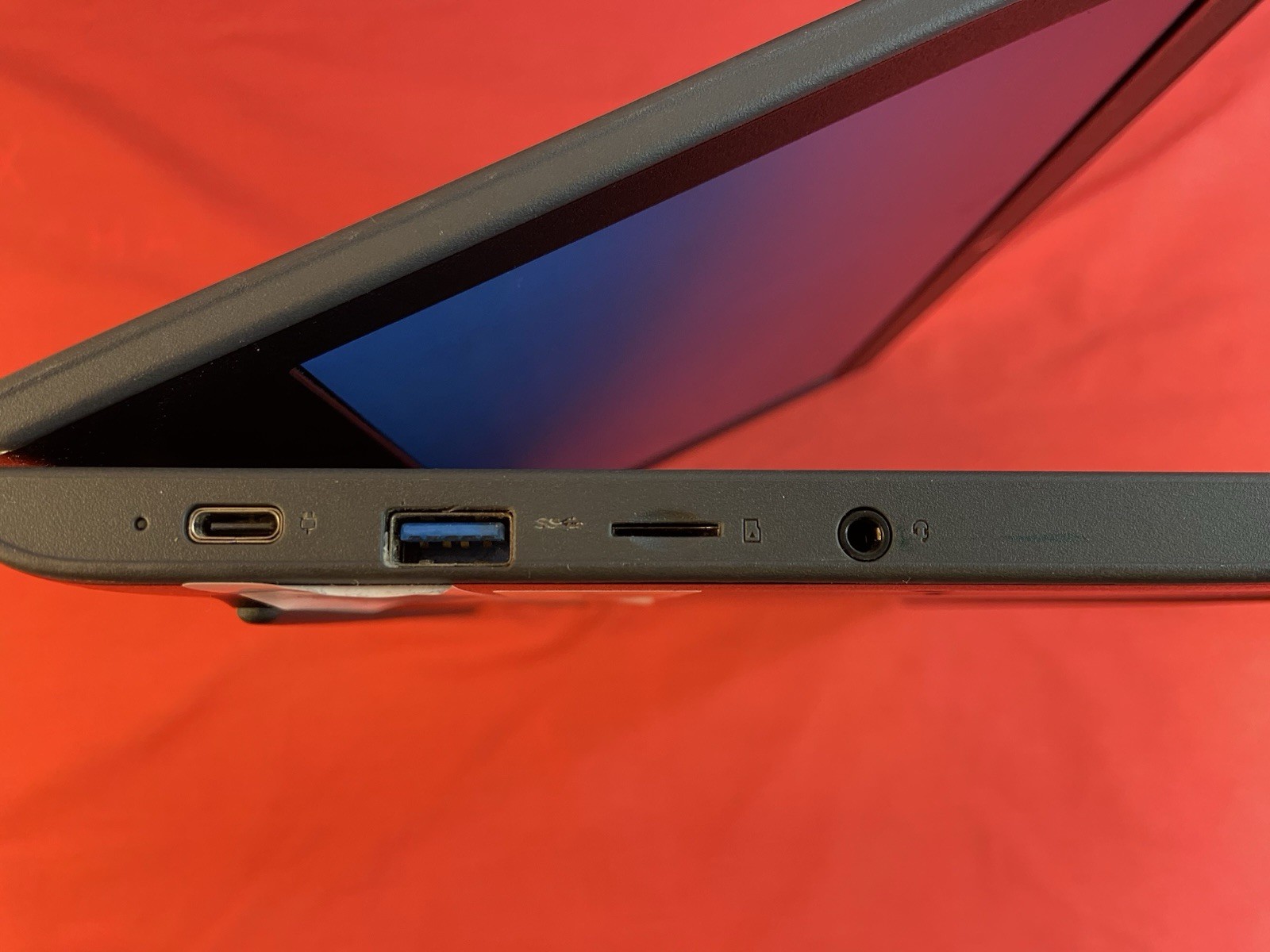 Lenovo (Chromebook) 100e Gen2 82CD0000US 4GB 32GB Wi-Fi NO CHARGER TESTED/FUNC