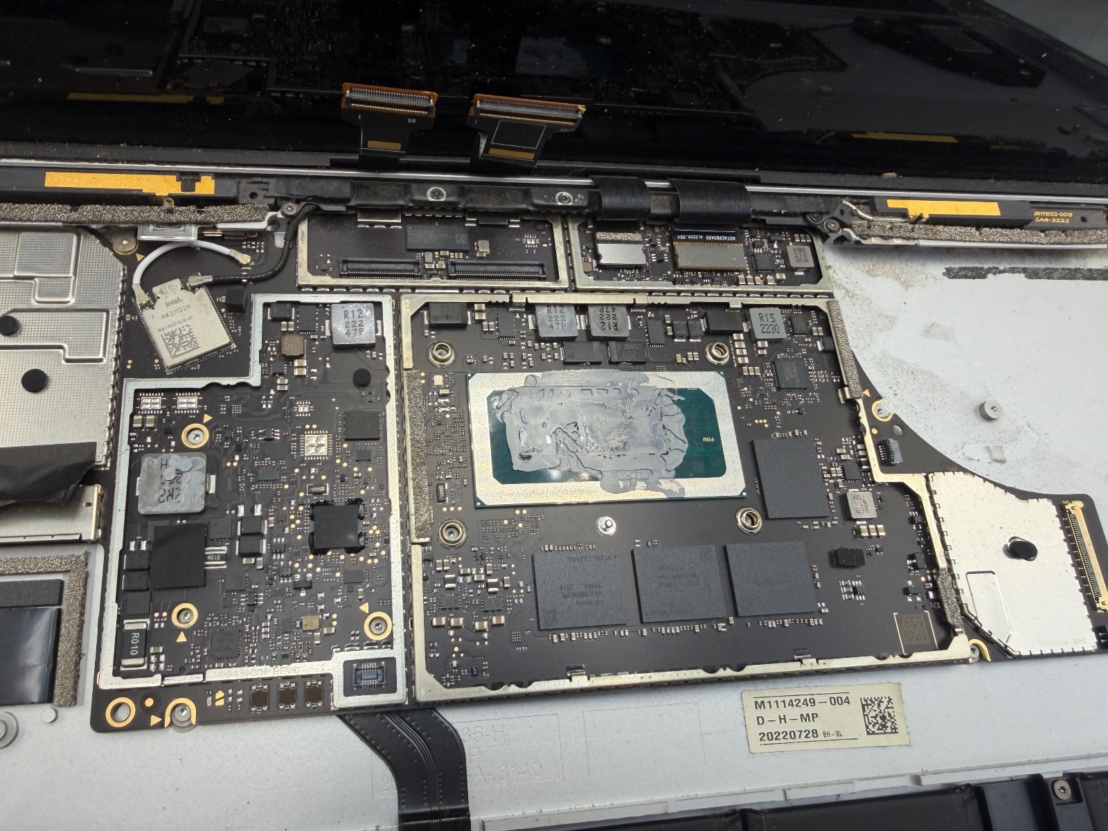 Microsoft Surface Laptop 4 1979 15″ PARTS REPAIR ONLY!!