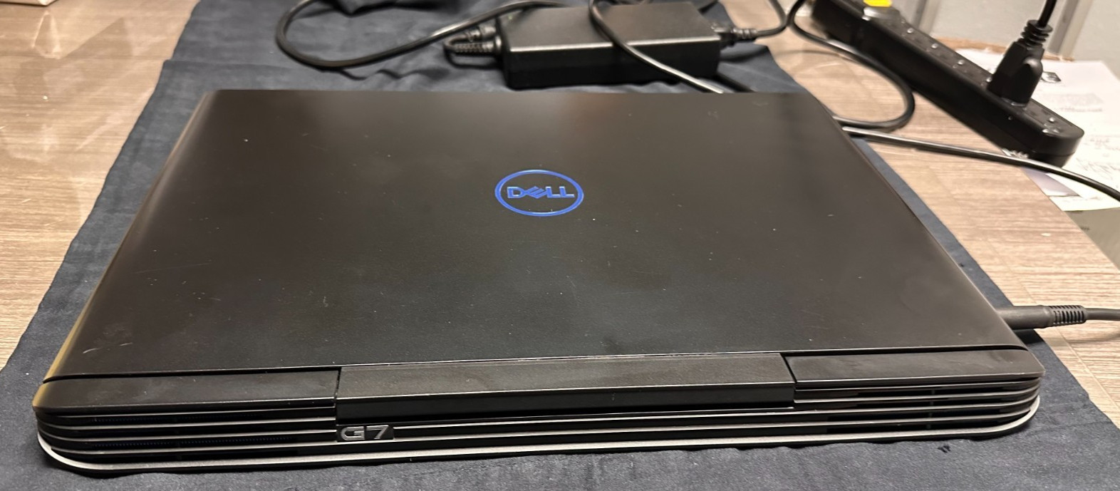 DELL G7 15 7588 i7-8750H 16GB | 512 SSD GTX 1060 Max Q Win 11 Home