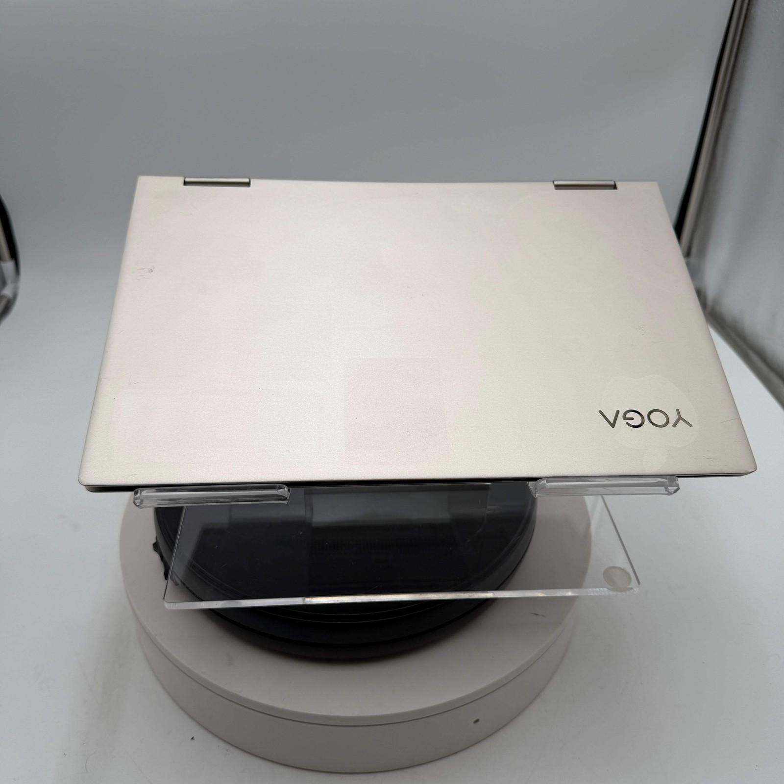 Lenovo Yoga C740-14IML 14-inch Laptop i5 8GB 256GB Gold Read