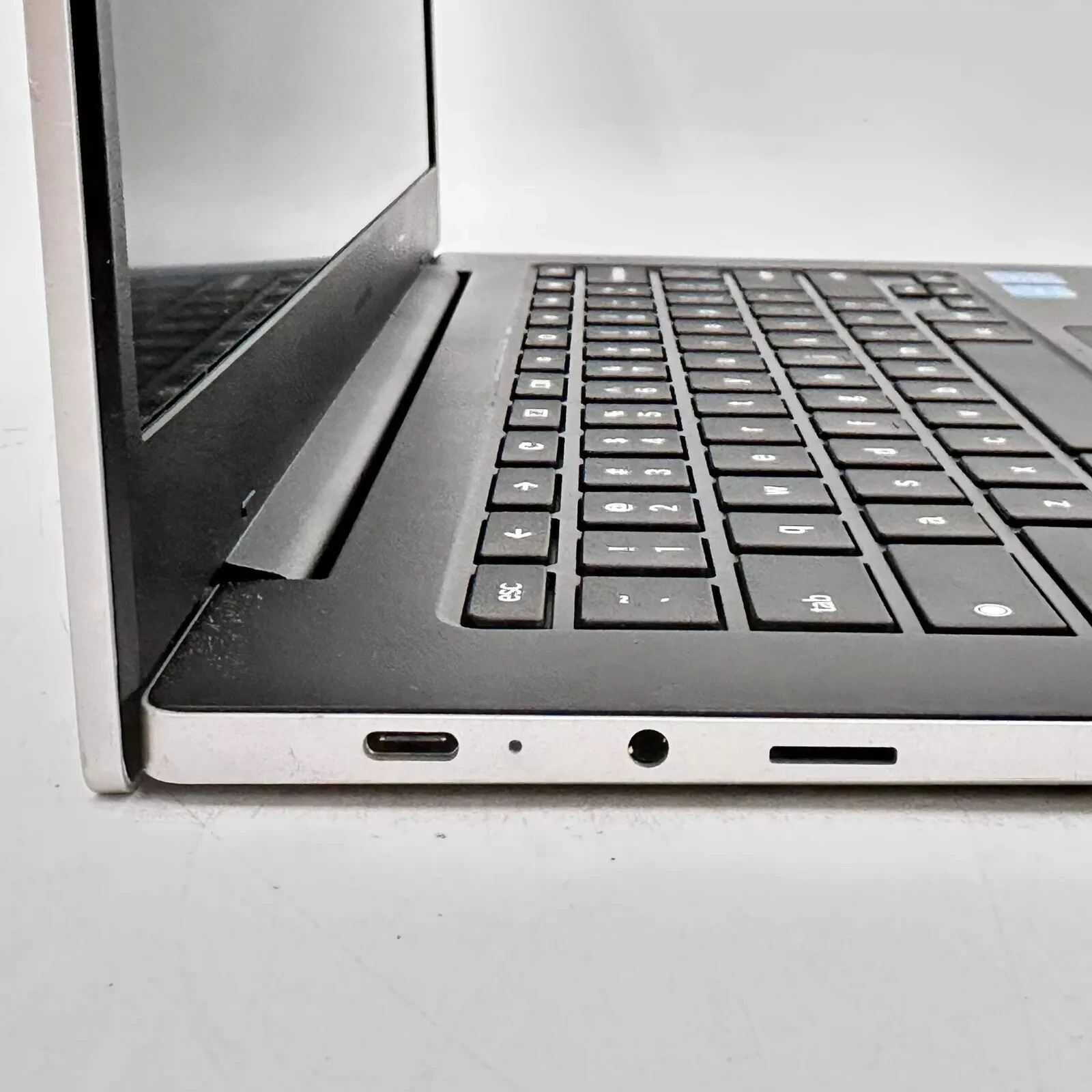 Samsung Galaxy Chromebook Go XE345XDA 14″ 4GB RAM 32GB SSD *READ*