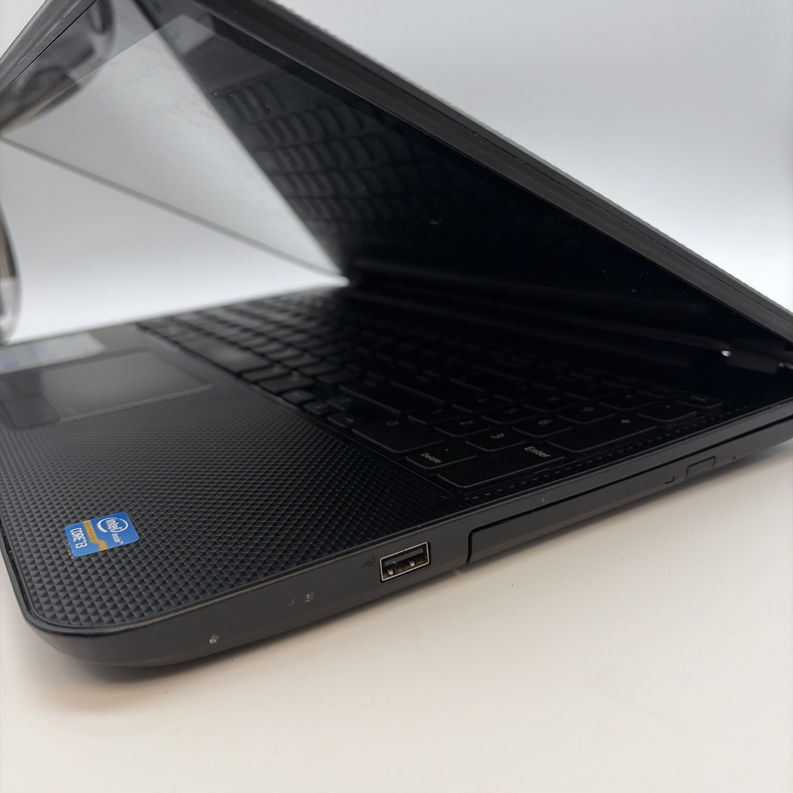 Dell Inspiron 15-3521 15.6” Intel Core i3 No Drive