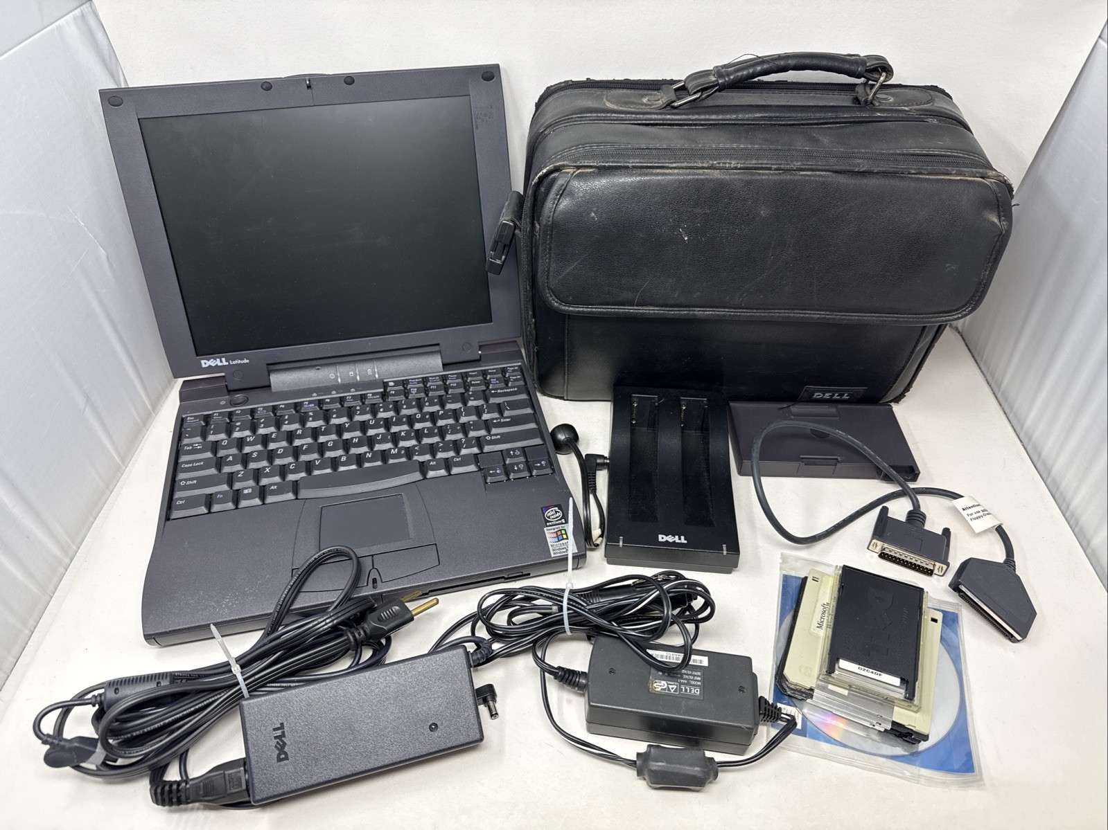 Dell Latitude CPi D233ST Windows 98 DOS Gaming Pentium II Laptop Charger