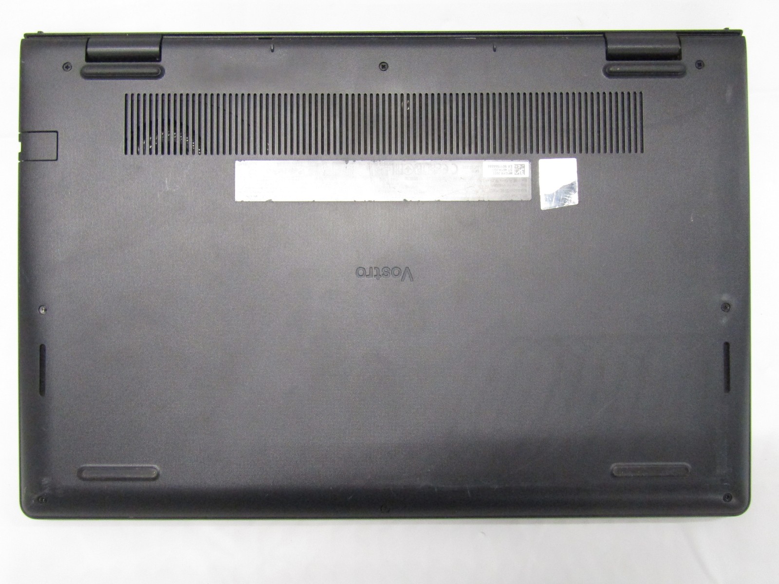 Dell Vostro 3420 2.80GHz Intel Core i7-1165G7 8GB RAM 512GB SSD 14″ FHD NO OS
