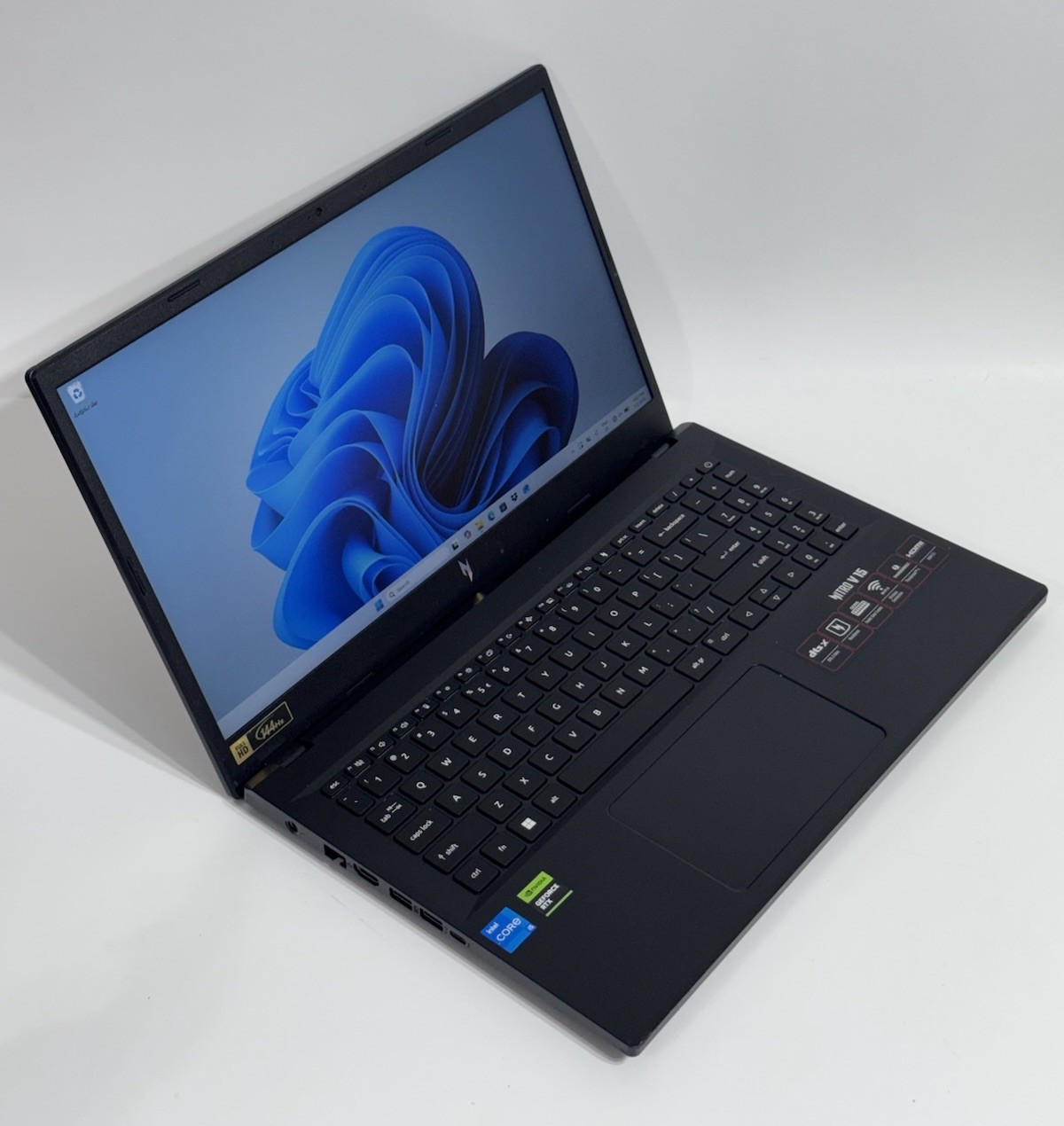 Acer Nitro V 15 165Hz FHD i5-13420H 16GB 512GB SSD RTX 4050 READ