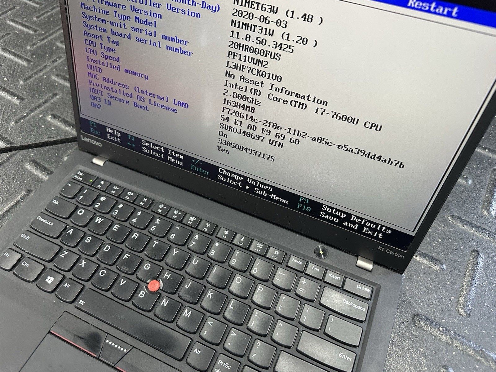 Lenovo ThinkPad X1 Carbon 14″ GEN 5 – i7-7600U 16GB RAM *NO SSD* – READ! Laptop