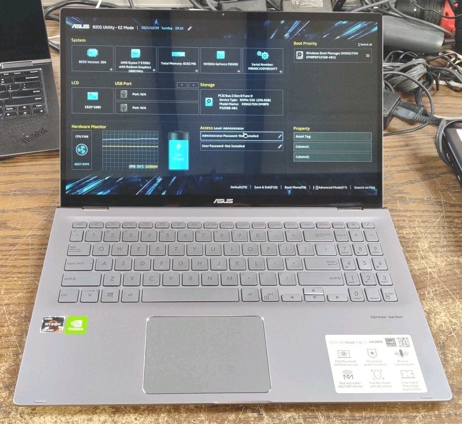Asus Zenbook Flip 15 Q508U 15.3″ Ryzen 7 5700U 8GB RAM 256GB SSD