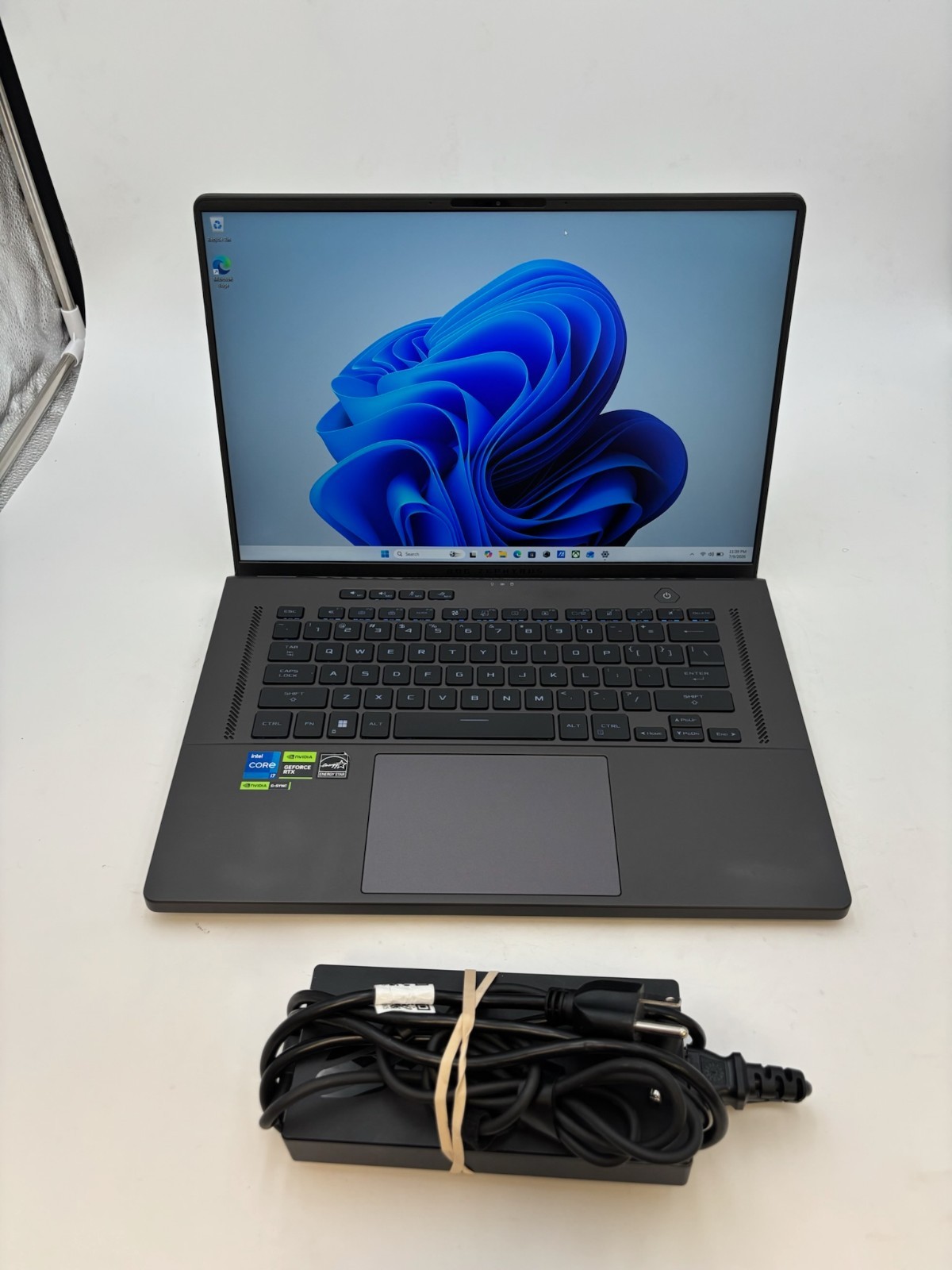 ASUS ROG Zephyrus G16 GU603VI 16″ 512 GB SSD 16 GB RAM i7-13620H RTX 4070