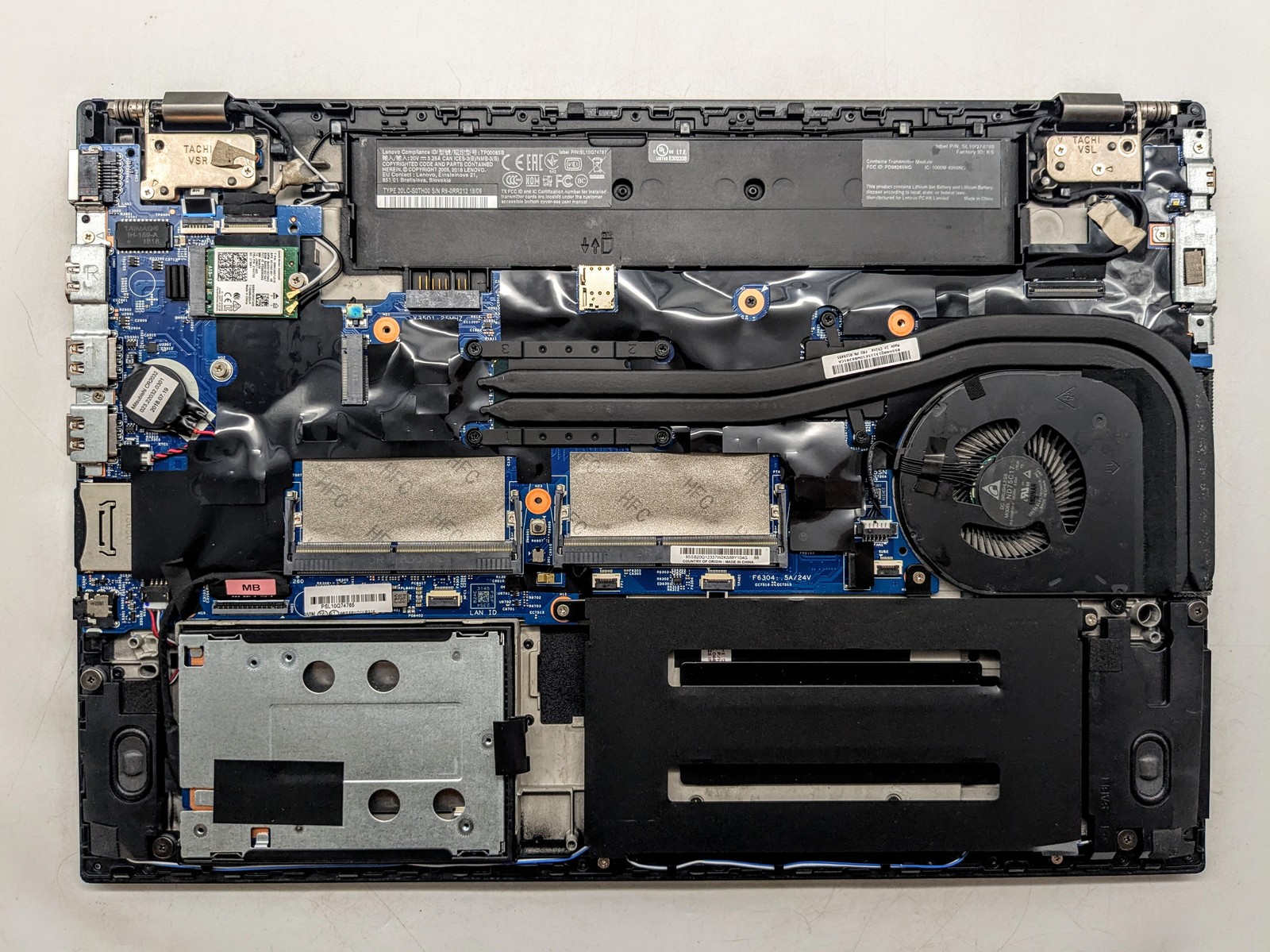 LENOVO ThinkPad P52s 15″ FHD I7-8650U Quadro P500 Motherboard Palmrest *READ*