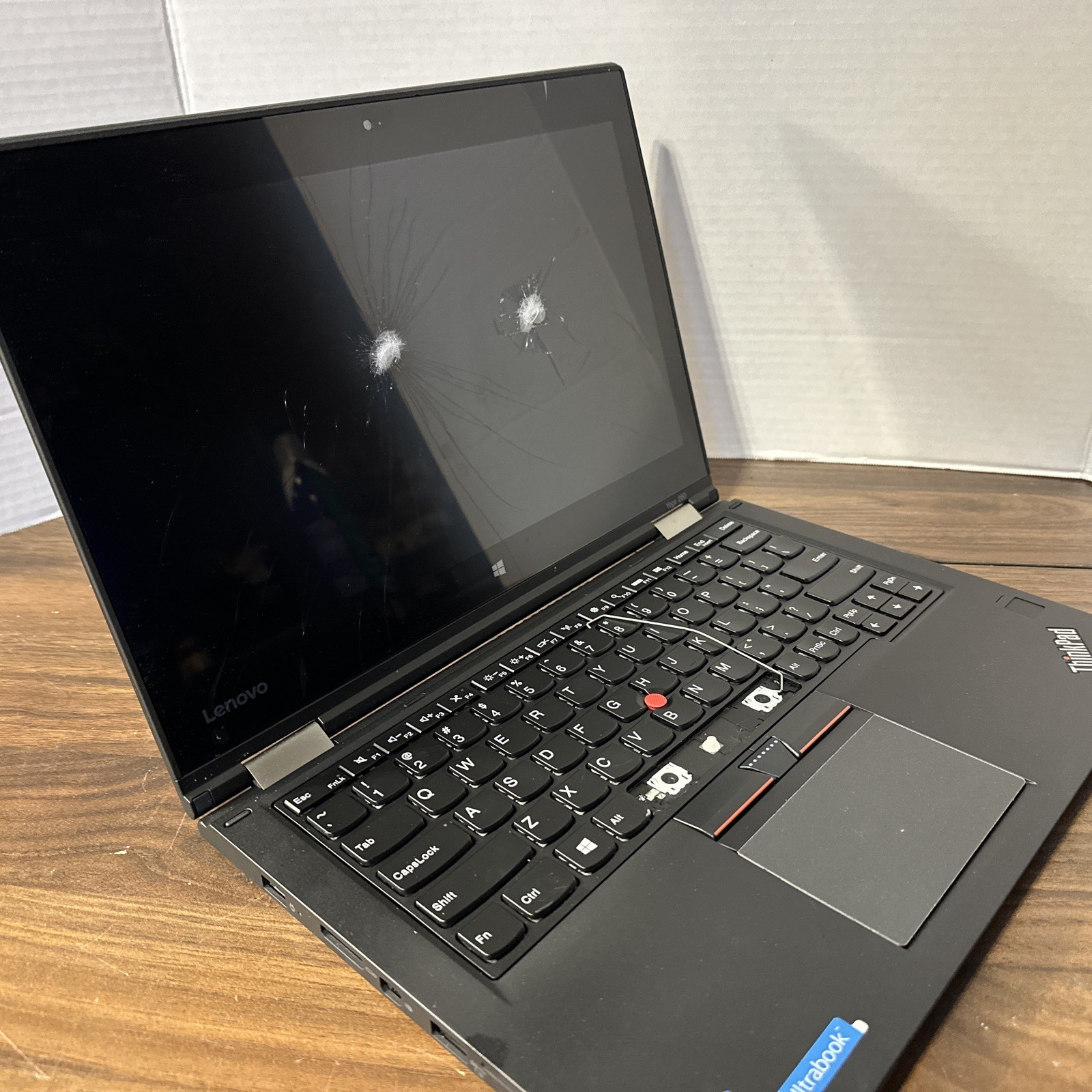 Lenovo ThinkPad Yoga 260 i5 No RAM/SSD Laptop AS-IS No Screen or Battery