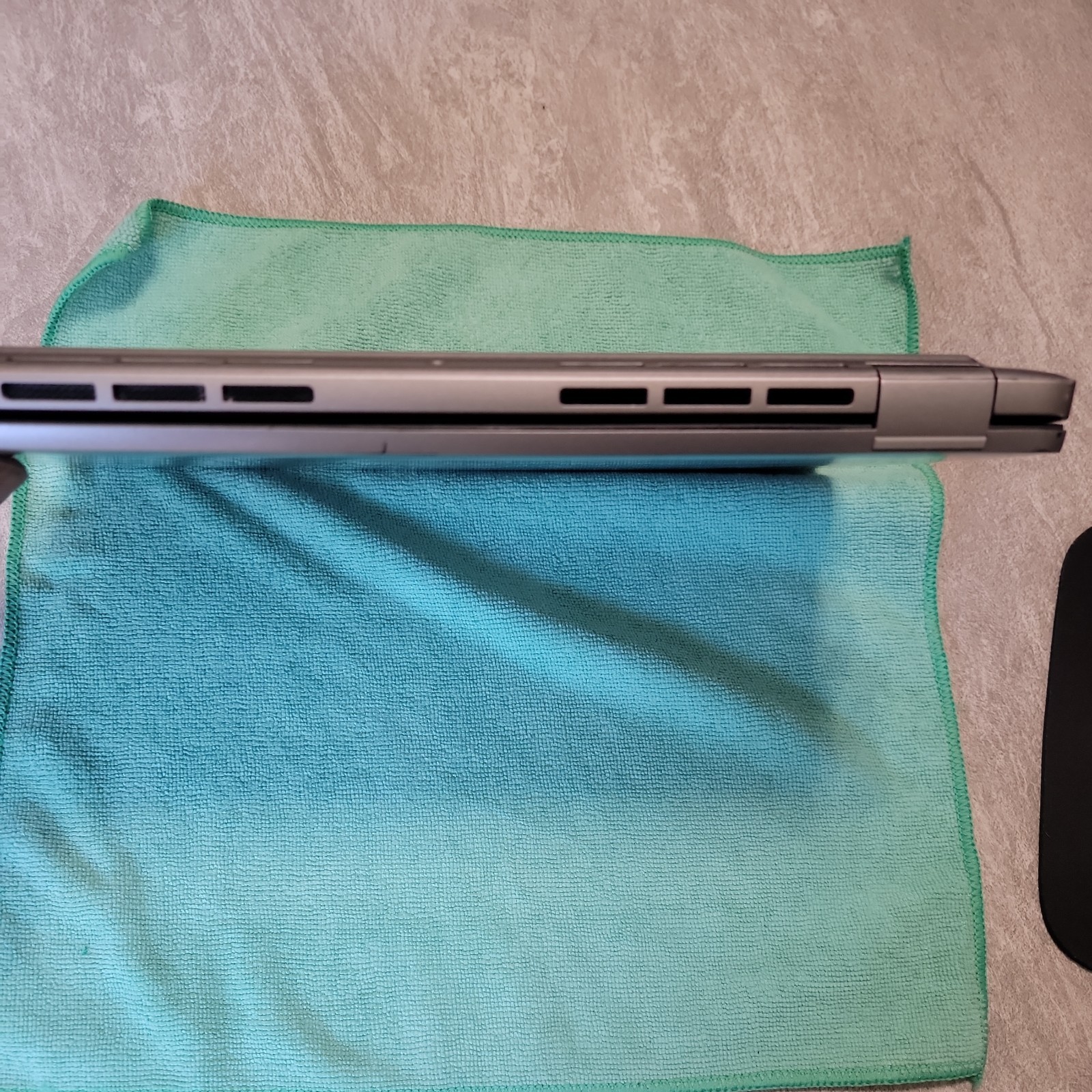 Dell Latitude 5450 14″ FHD Core Ultra 5 135U 1.6GHz 512GB SSD 16GB RAM Linux