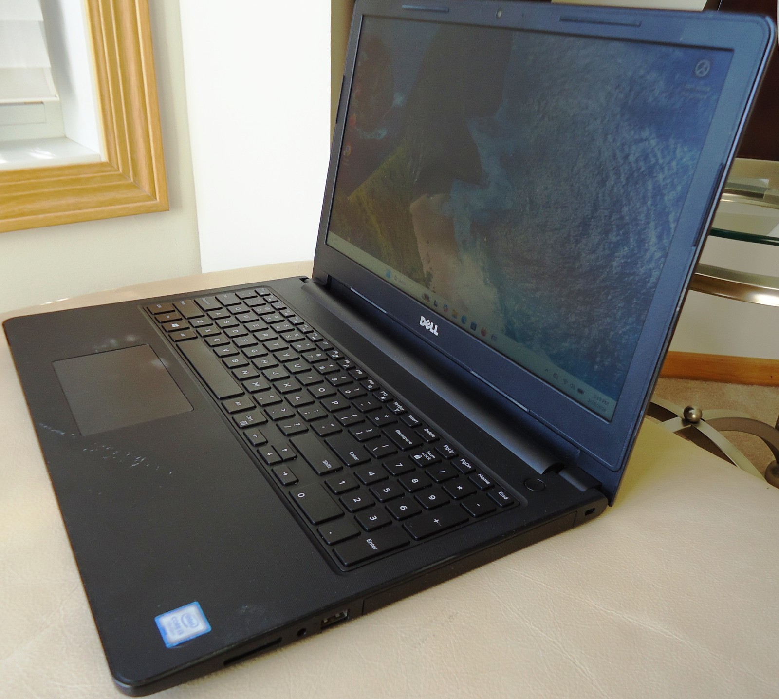 Inspiron 15-3567 i3-7020U 2.70GHz 8GB RAM 128GB SSD Windows 11 MS Office