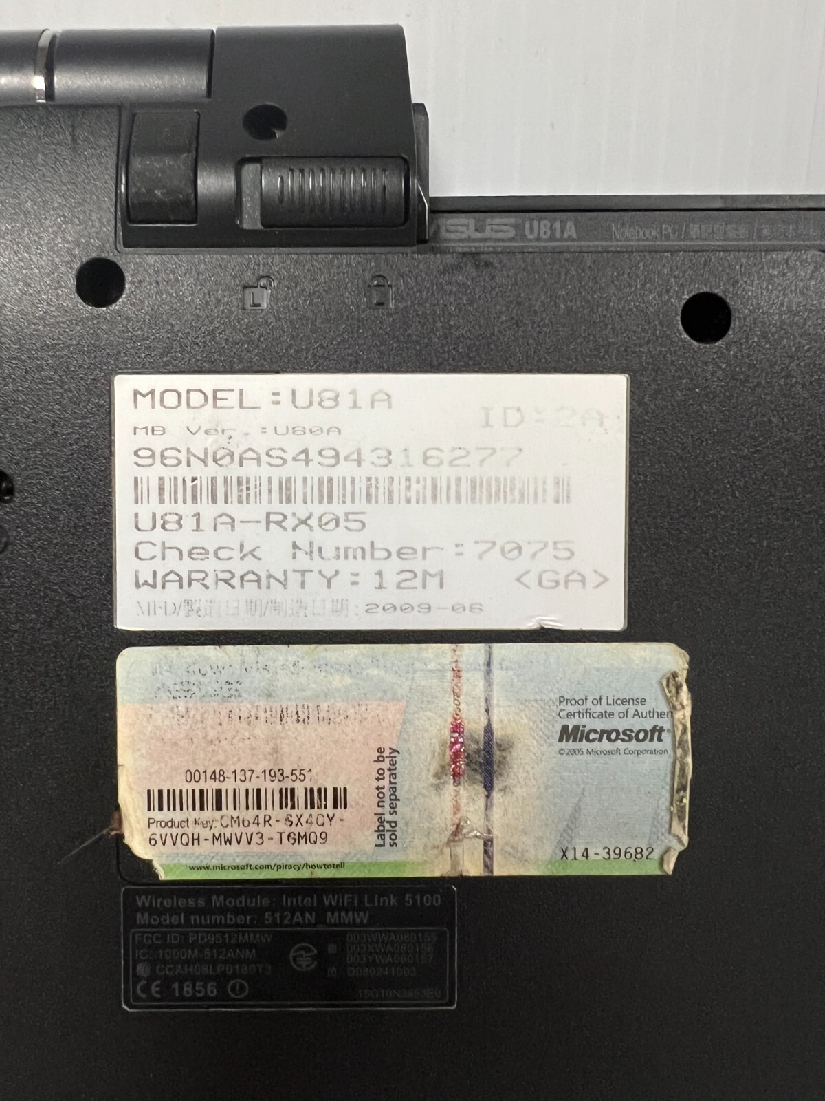 ASUS U81A 14″ Laptop, intel centrino, No RAM, No HDD