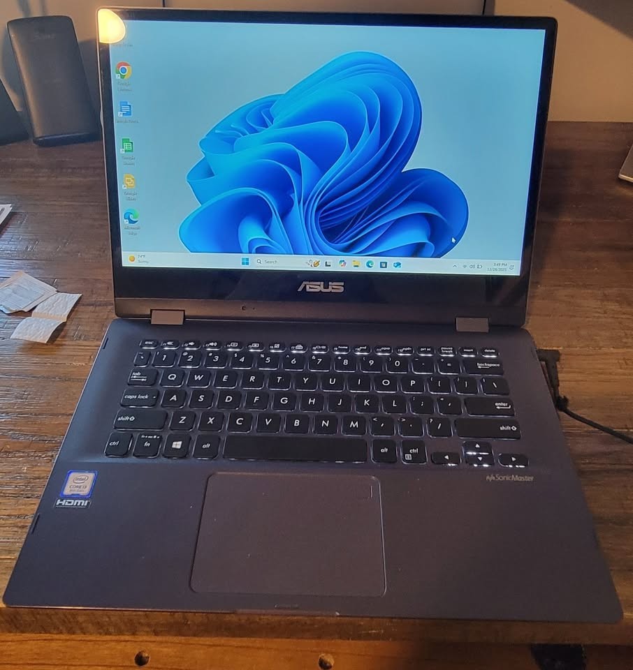 ASUS VivoBook Flip 14 Touchscreen w/Tablet Mode 12GB Ram 128SSD i3-8145U