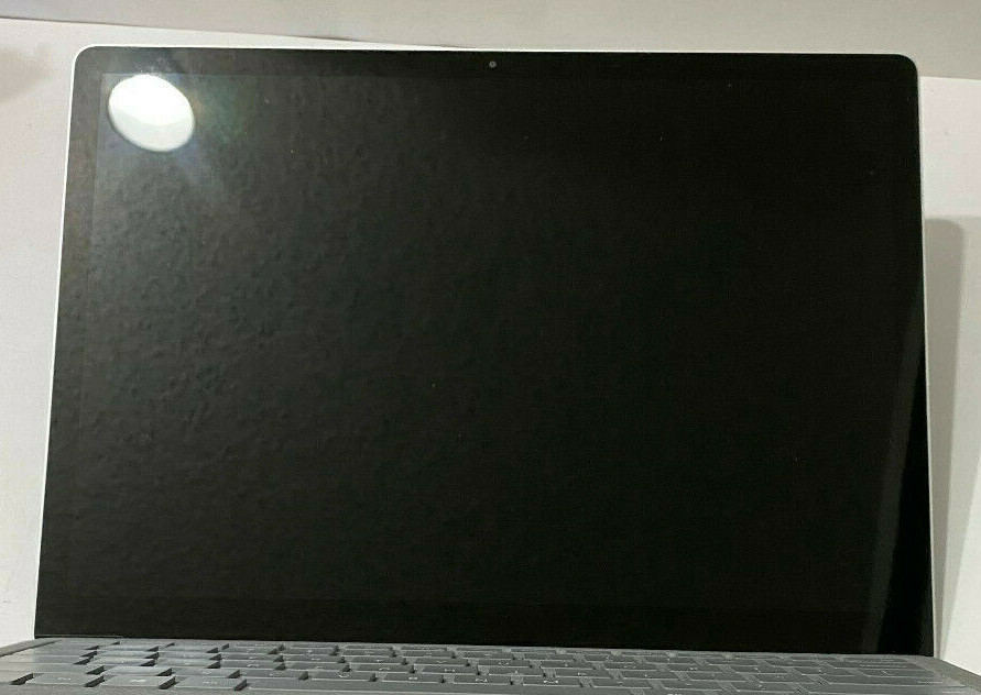 Microsoft Surface 1st Gen, 13.5″, Windows 10, Core M3-7Y30, 4GB RAM, 128GB SSD