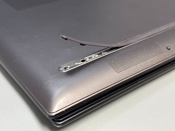 15.6″ HP Envy X360 2-in-1 Laptop AMD Ryzen 5-5625U 8GB RAM NO SSD Broken Hinge