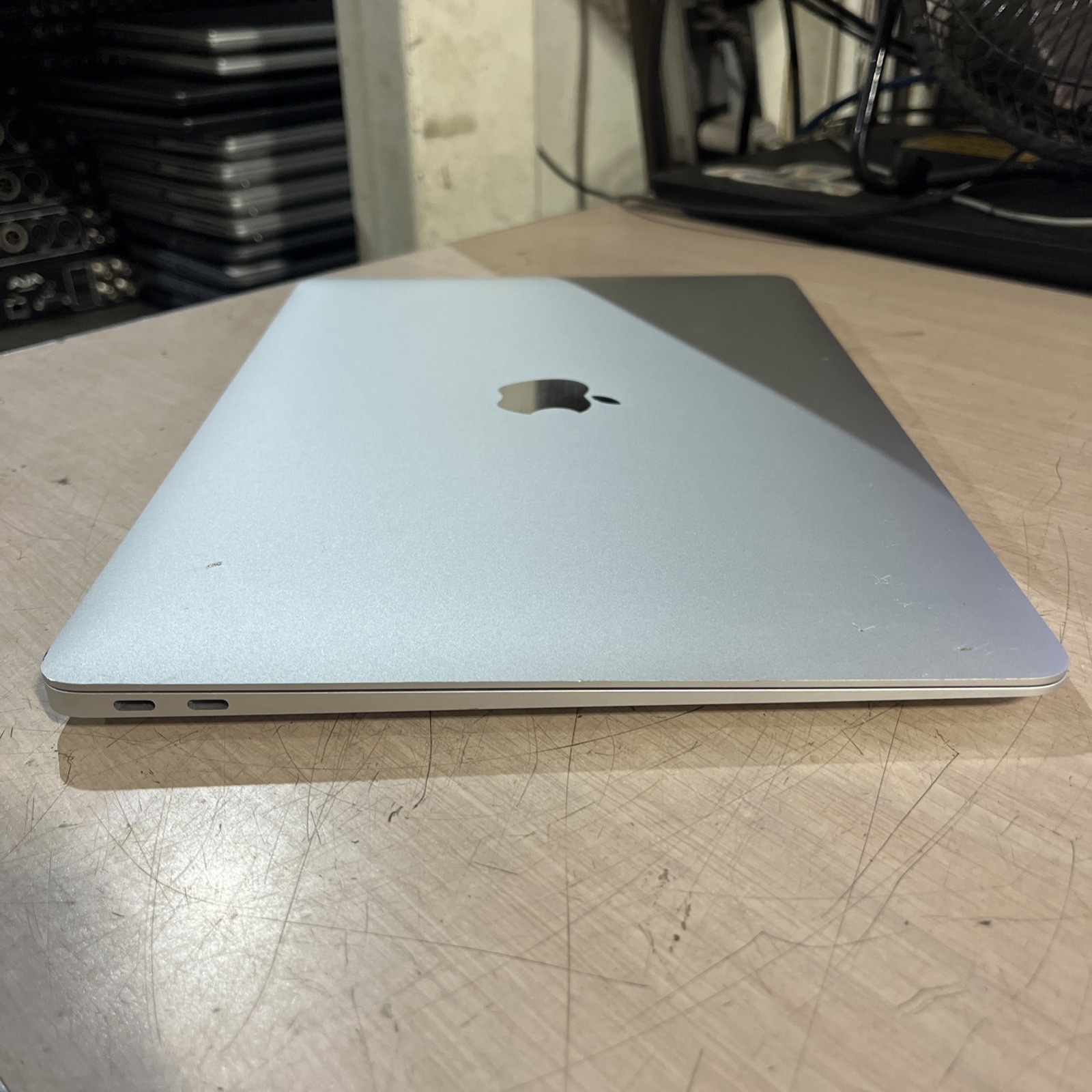 APPLE MACBOOK AIR 13″ 8 CPU/7 GPU “M1” 3.2GHZ 8GB RAM 128SSD