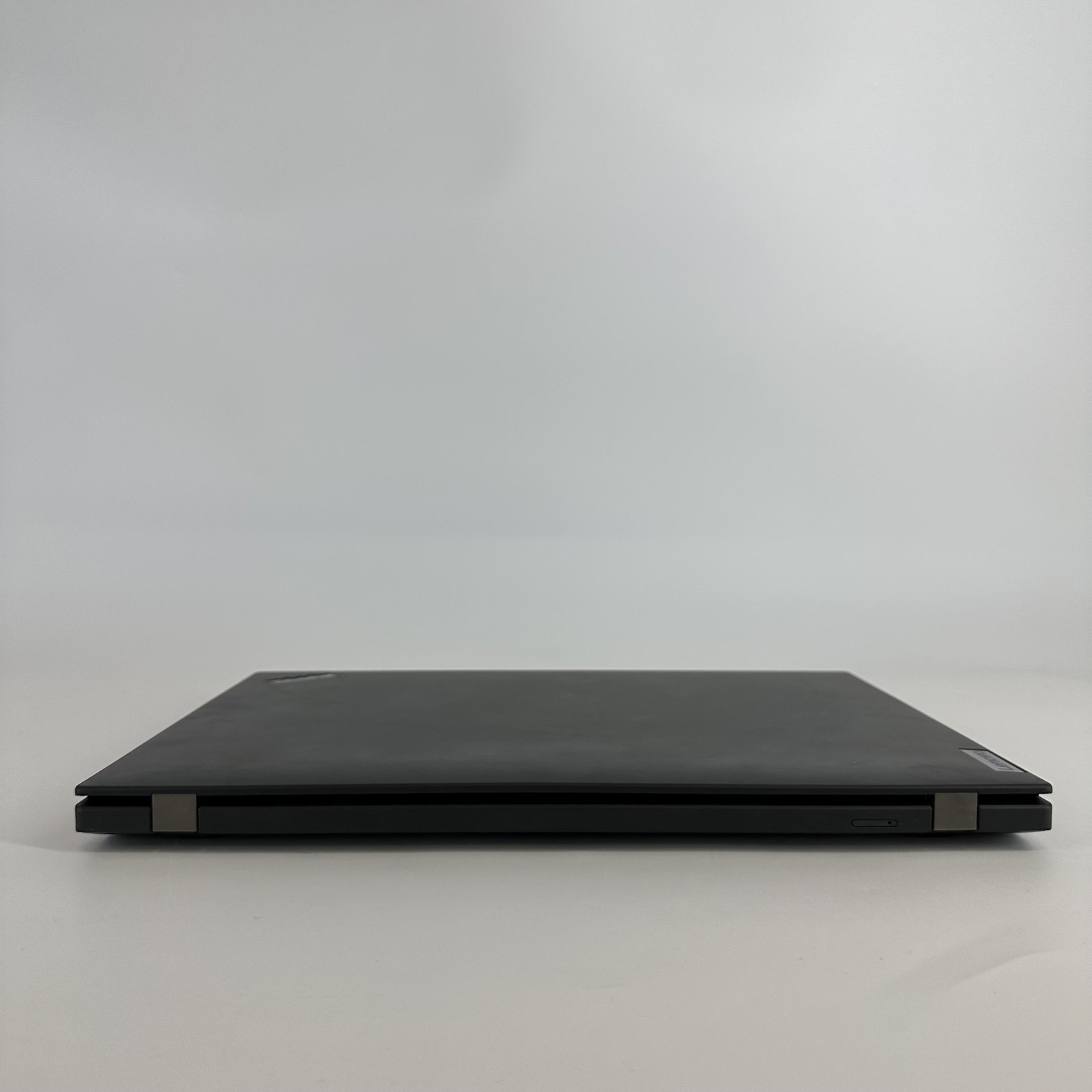 Lenovo ThinkPad P16s Gen 1 FHD+ TOUCH 2.1 GHz i7-1260P 16GB 512GB SSD T550 Good
