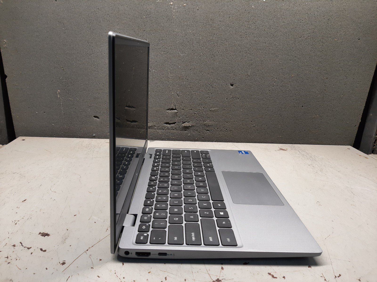Dell Latitude 3320 13.3″ i5-1135G7 8GB RAM No SSD/OS/Batt