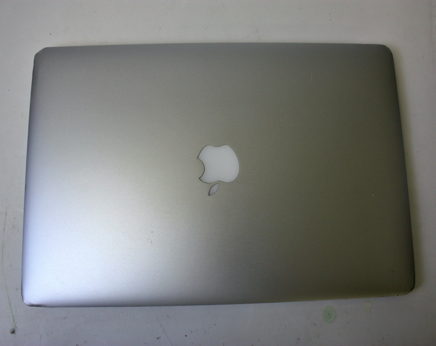 MacBook Pro 15″ Retina Mid 2014 2.5GHz Intel Core i7 16GB 500 GB NVIDIA GeFor…