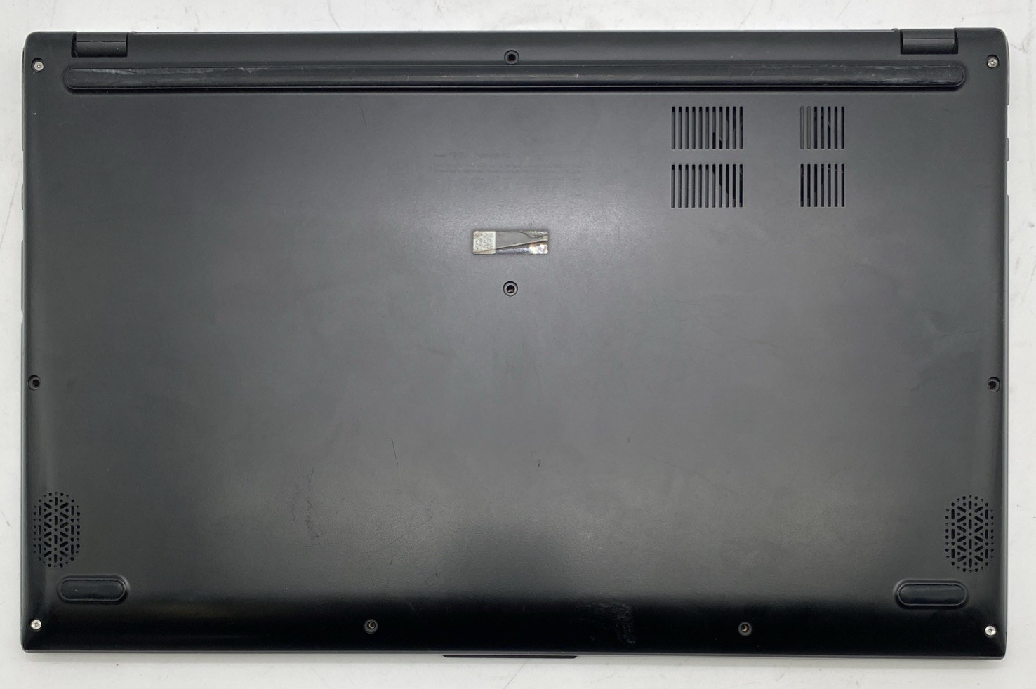 ASUS VivoBook 15 F512D AMD Ryzen 3 3200U @ 2.6GHz 4GB RAM 256GB NVMe W11H