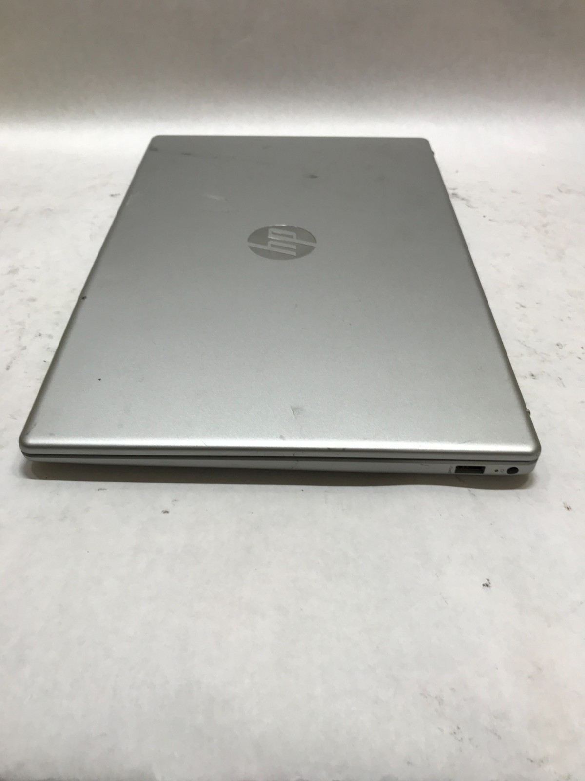 HP 15-fd0159wm 15″ Intel Core i5-1334U NO RAM NO SSD/OS For Parts Cracked!! – DW