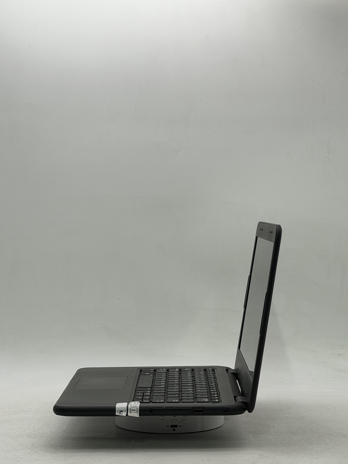 Dell Latitude 3310 13.3in i5-8265U 8GB 128GB NO OS – Read