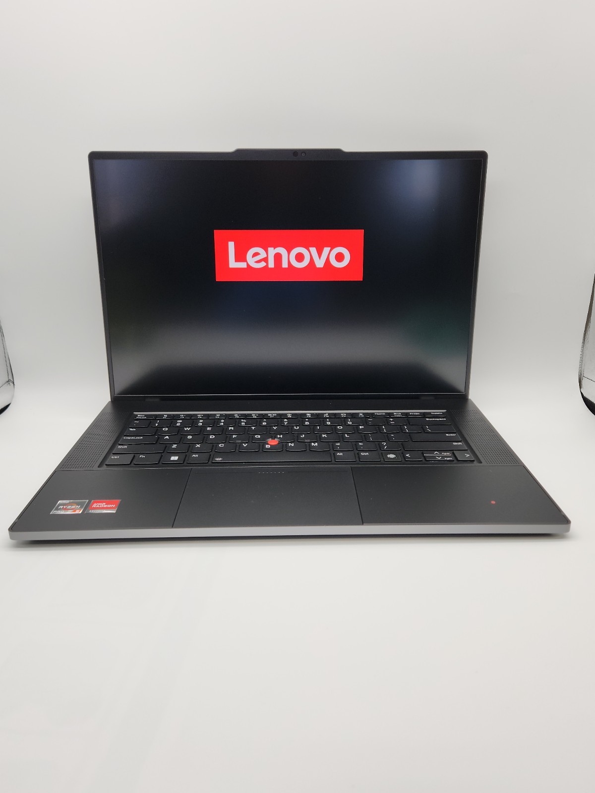Lenovo ThinkPad Z16 Gen 1 21D4001UUS 16′ AMD Ryzen 5 PRO 6650H Hexa-core 16/256