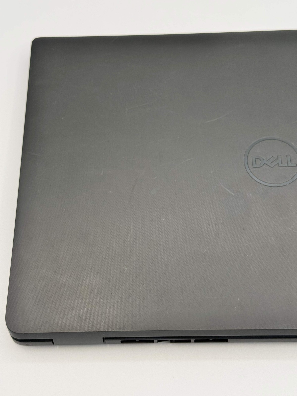 Dell Latitude Laptop 3540 14″ i5 16GB 256GB Gray P170G