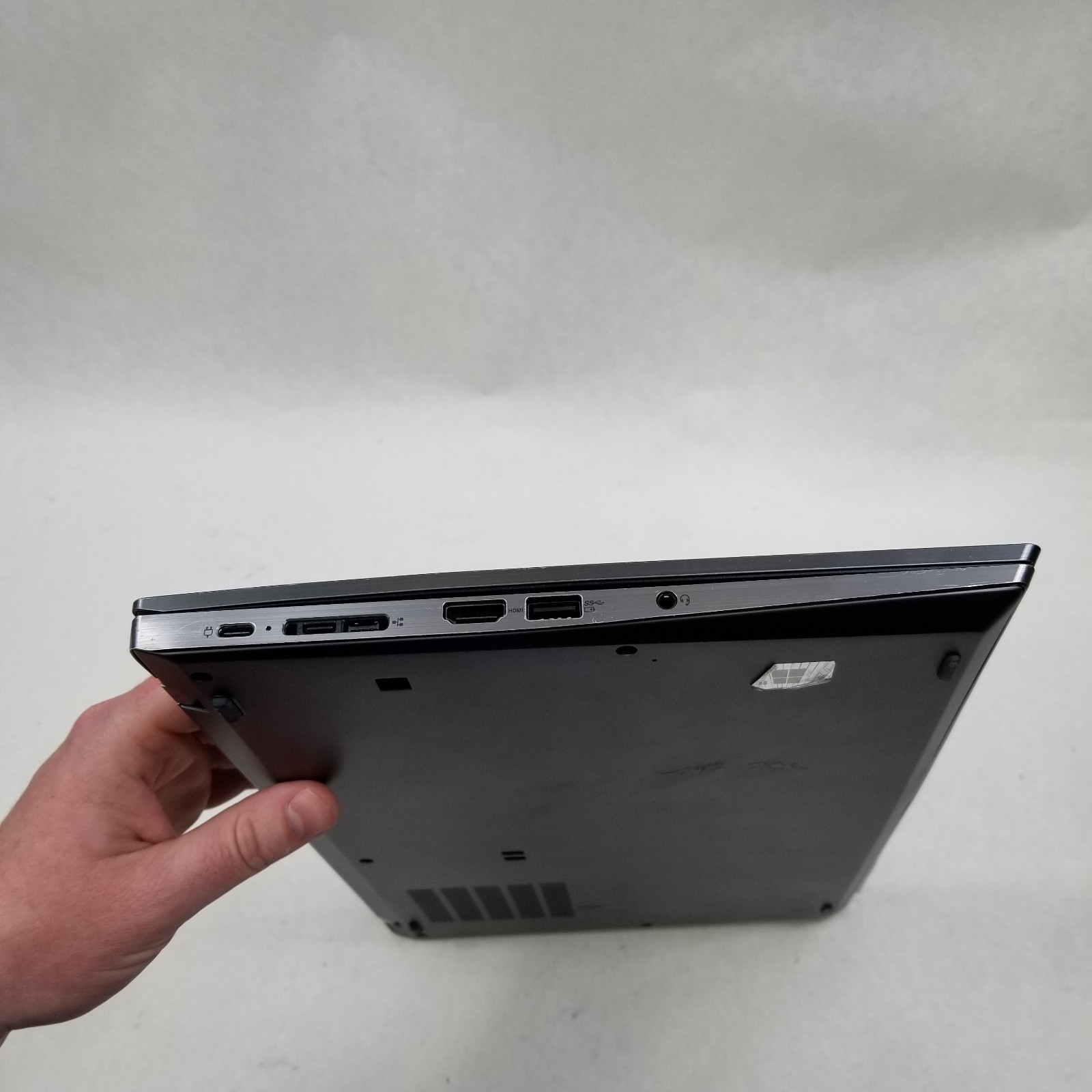 Lenovo ThinkPad T14s Gen 2 AMD Ryzen 5 PRO 5650U 8GB RAM 256GB SSD NO OS