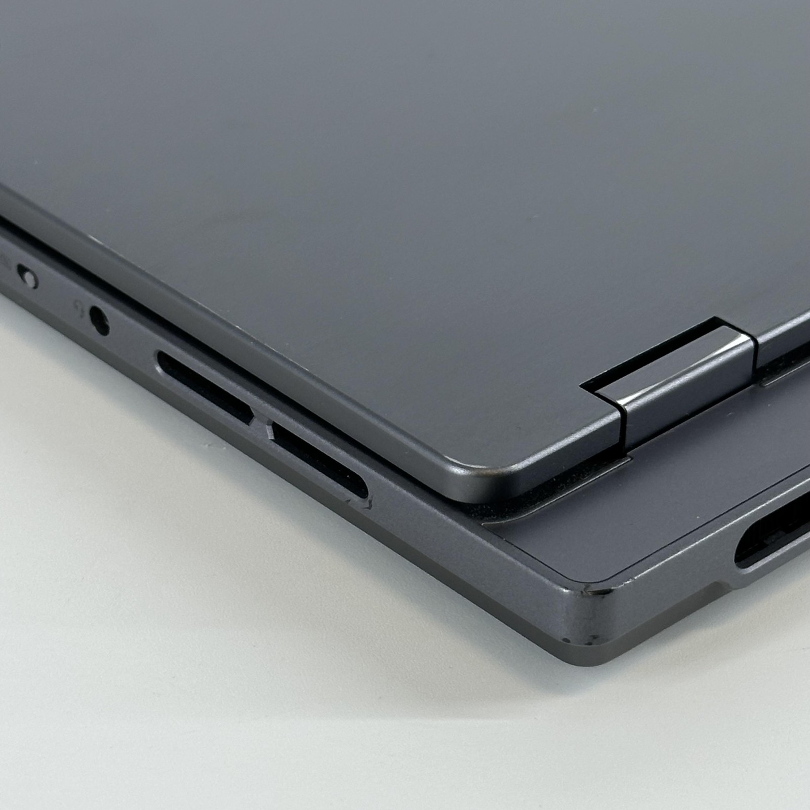 Lenovo Legion Slim 5 Gen 8 14.5 QHD+ 3.8 GHz Ryzen 7 7840HS 16GB 512GB RTX 4060
