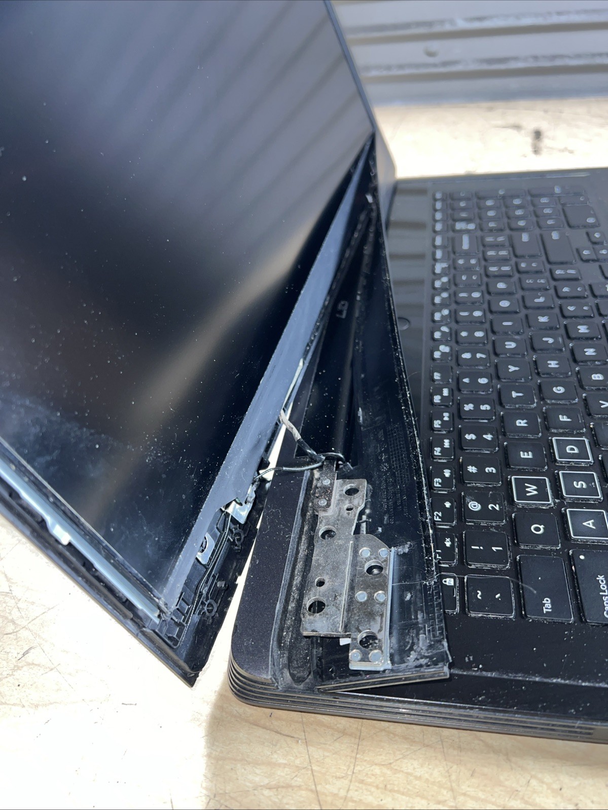 DELL G7 I7 INTEL CORE I7-9750H 2.60GHZ 16GB RAM