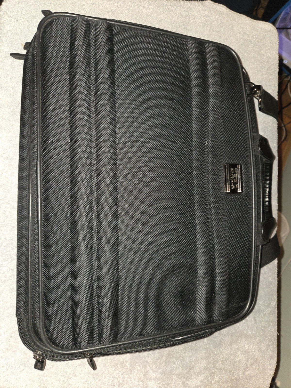 DELL INSPIRON 17R 5721 Metallic PURPLE W/ Charger And Zero HalliburtonLaptop Bag
