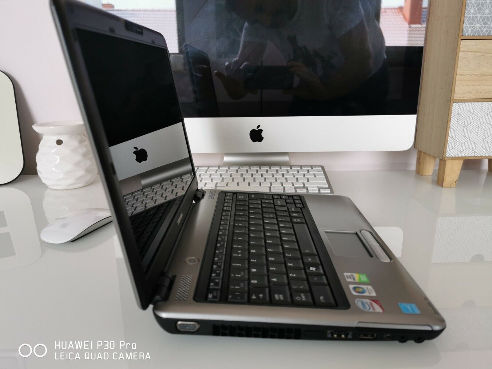 Toshiba Satellite Pro U400 4GB 120GB DVD-RW WebCam Windows 7 Professional