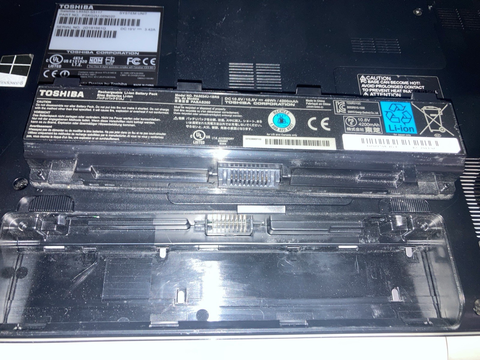 Toshiba Satellite L855D-S5117 AMD Laptop | Works Plugged In – Bad Battery