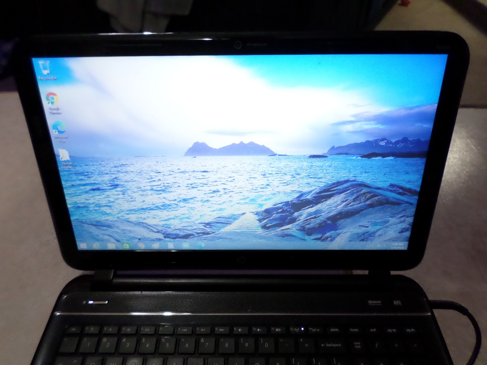 HP Laptop 15T-B000 15.6 Intel Core i3-2377M 4GB Memory 500GB HDD Intel HD
