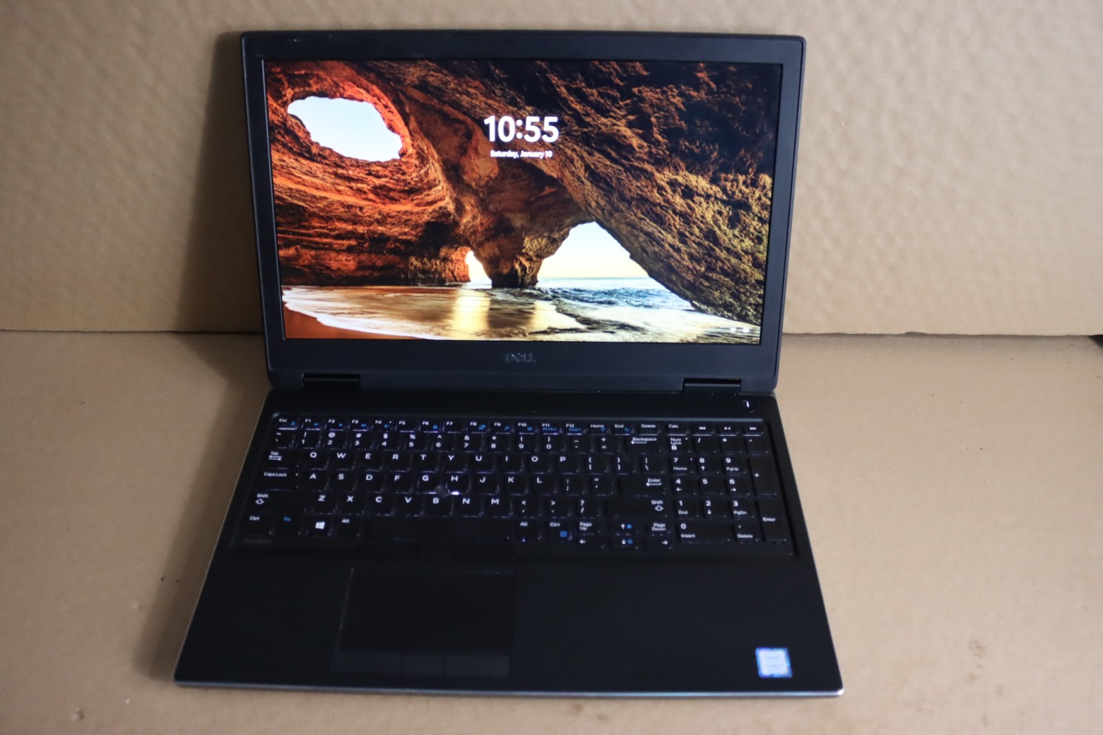 Dell Precision 7530 15.6” 256GB, Intel Core i7 8th Gen., 2.60GHz, 16GB Radeon