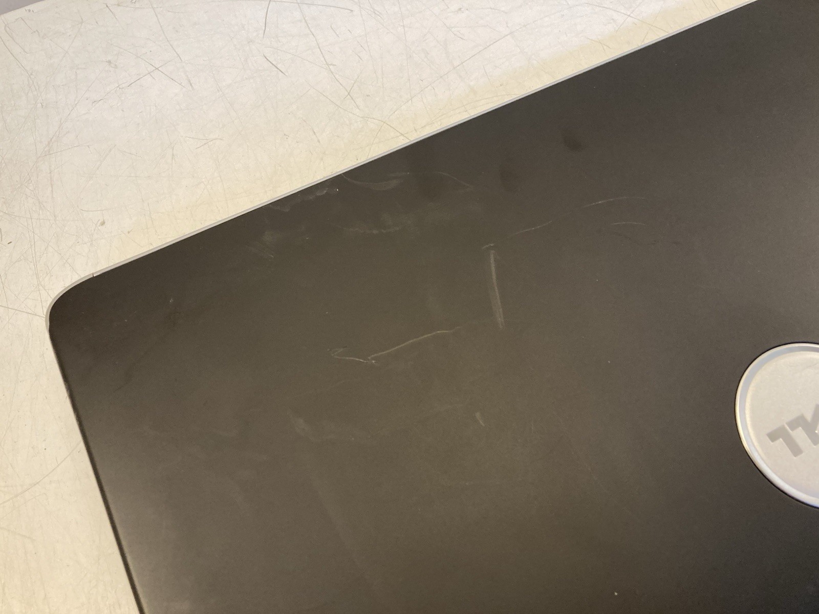 DELL Inspiron 1525 Intel Celeron 1.86GHz | 2GB RAM | NO HDD/OS – Boots to Bios