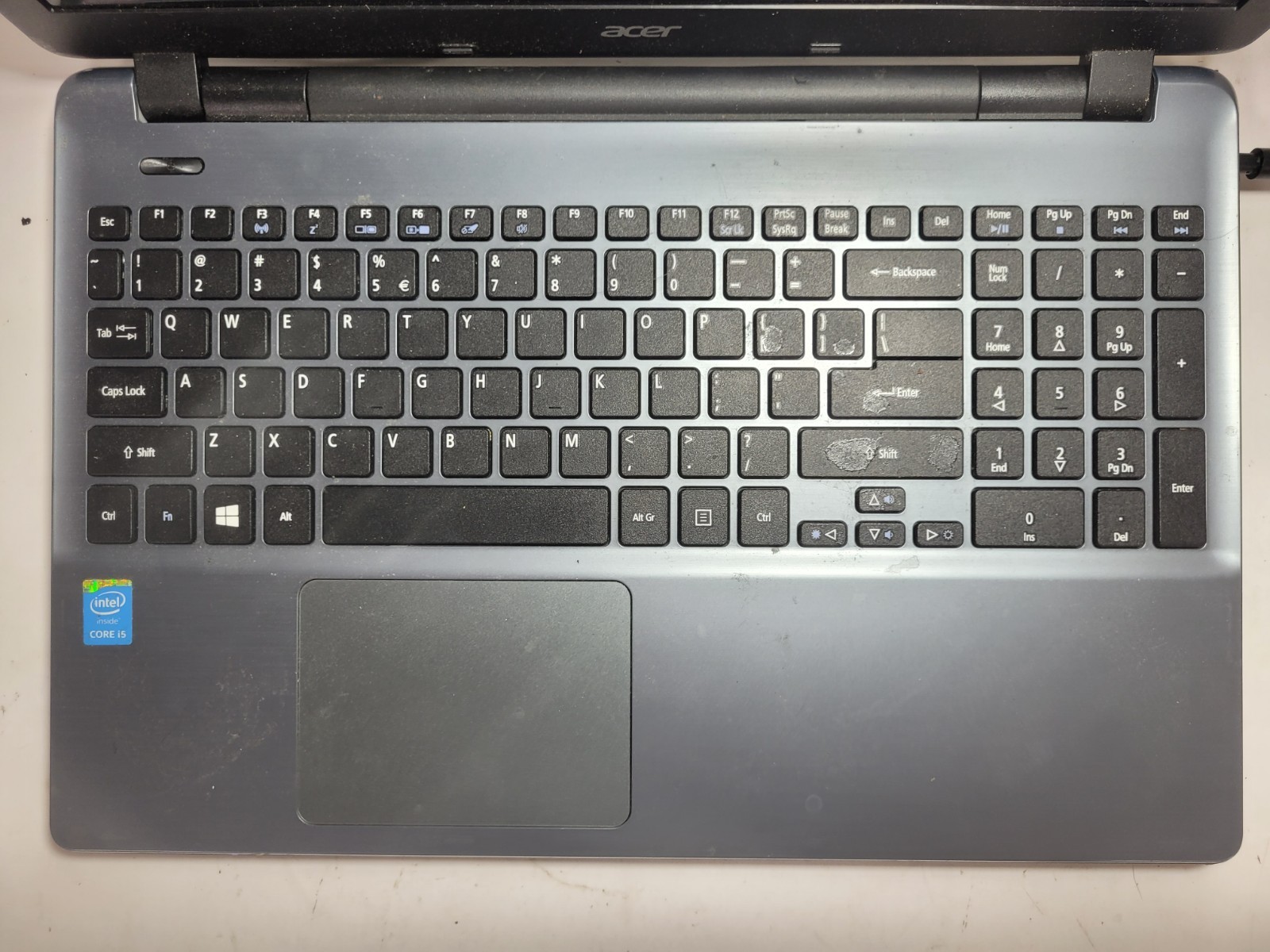ACER ASPIRE E5-571 w/i5-5200U, 4GB RAM, 500GB HDD Laptop for Repair #0406
