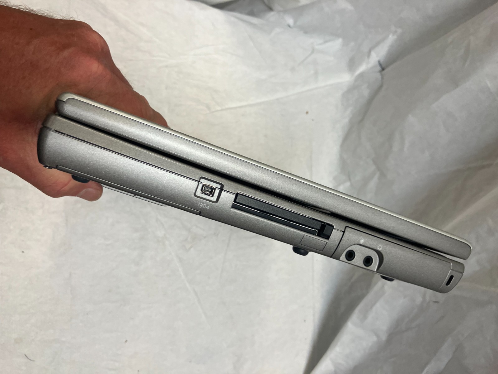 Dell Inspiron 8600 Intel Pentium M 512 MB NO HDD No Batt FOR PARTS