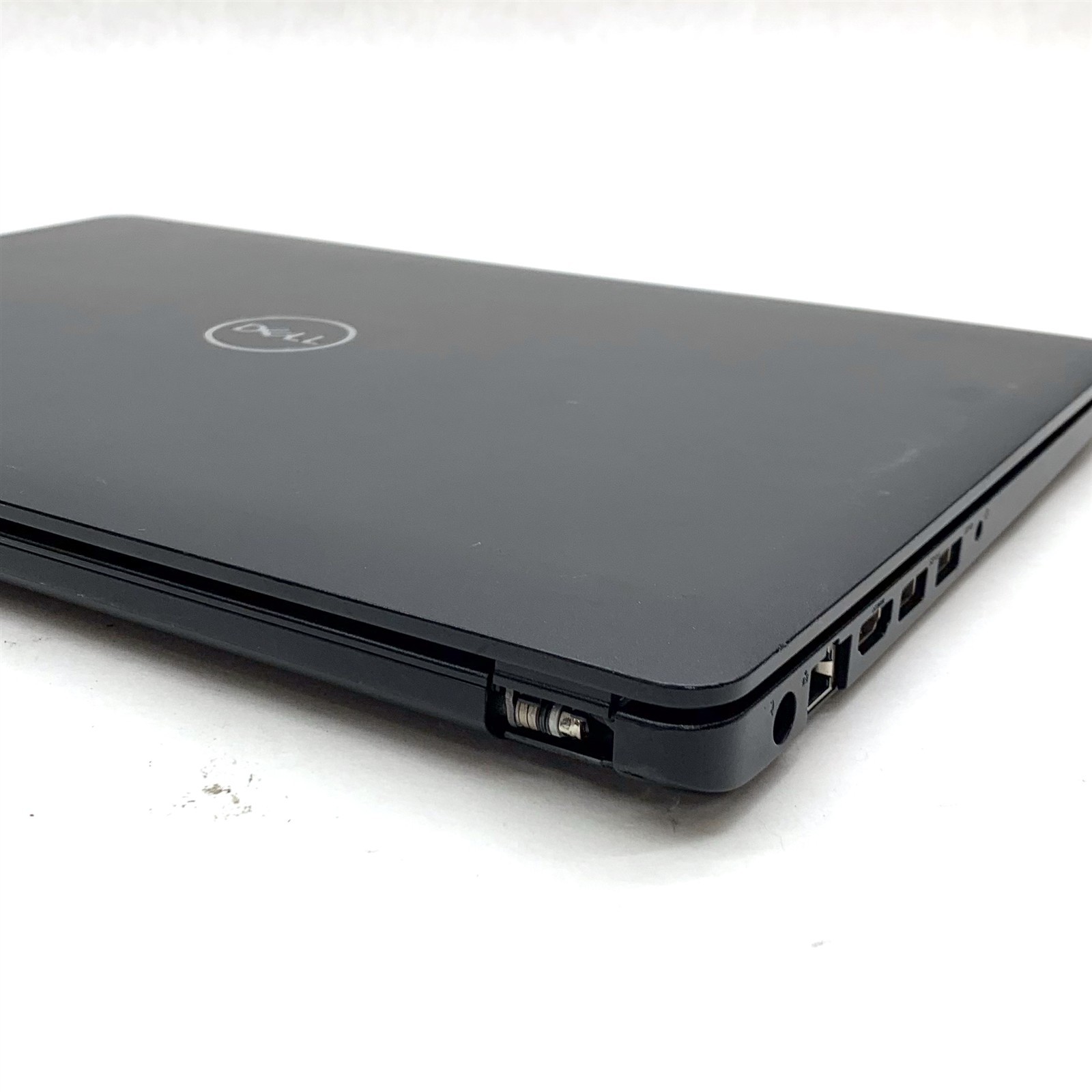Dell Latitude 3580 15.6″ HD Intel i3-7100U 2.40 GHz 4GB DDR4 No Drive, AC, Fair
