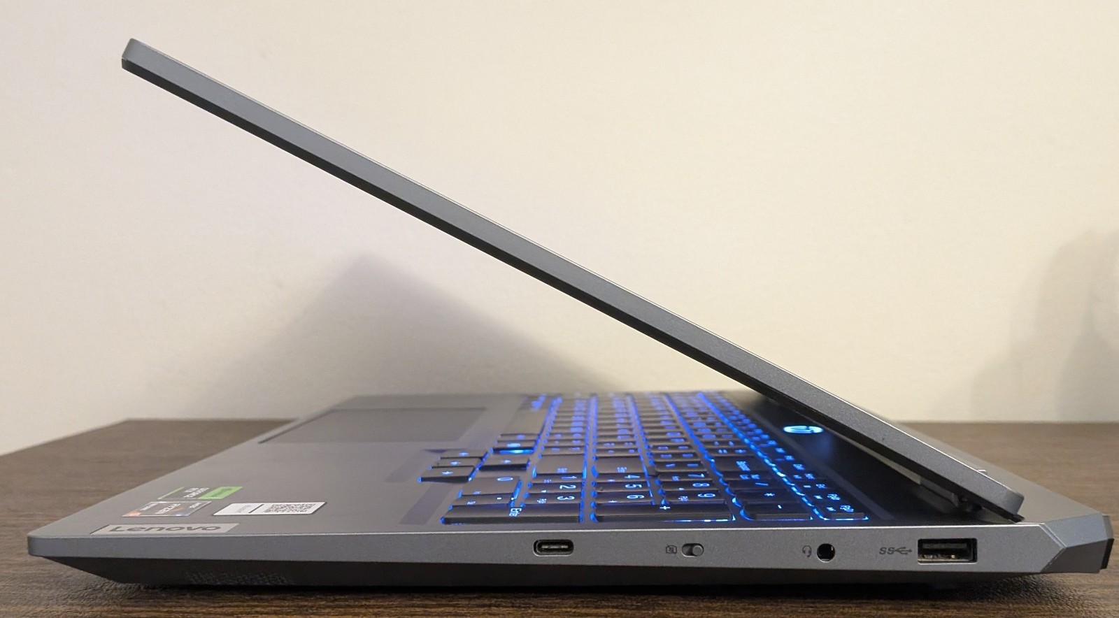 Lenovo LOQ 15.6″ FHD 144Hz (Ryzen 5 7235HS, 12GB/512GB SSD, RTX 4050) Laptop
