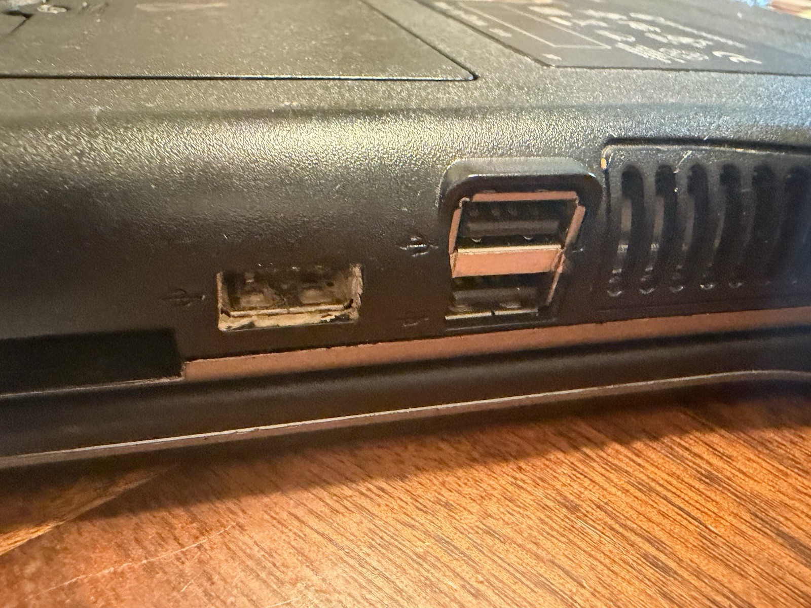 Gateway W340UI Laptop – Intel Celeron M | No HDD | Charger & Battery Included