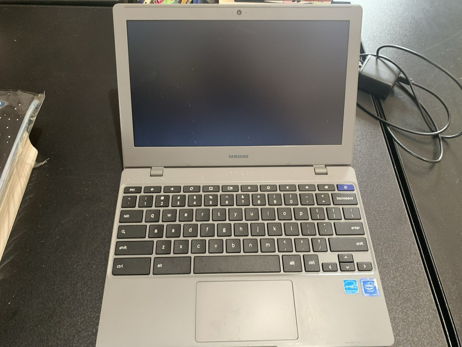 SAMSUNG XE310XBA Chromebook 4 , 11.6″, Factory Reset & Working Perfectly & Cable