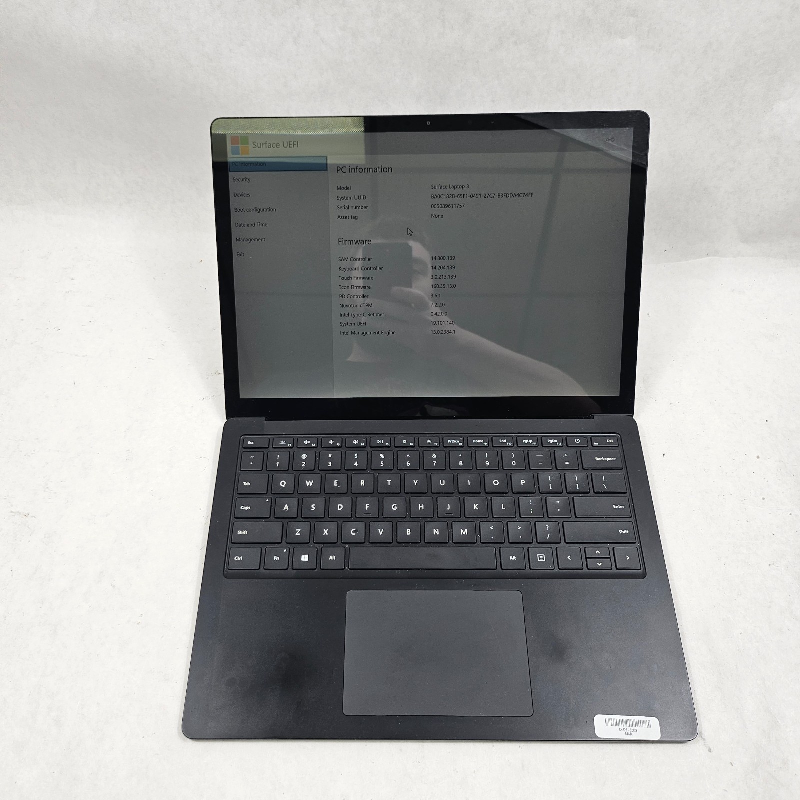 Microsoft Surface Laptop 3 15.6” i7-1065G7 512GB SSD 16GB RAM CRACKED SCREEN