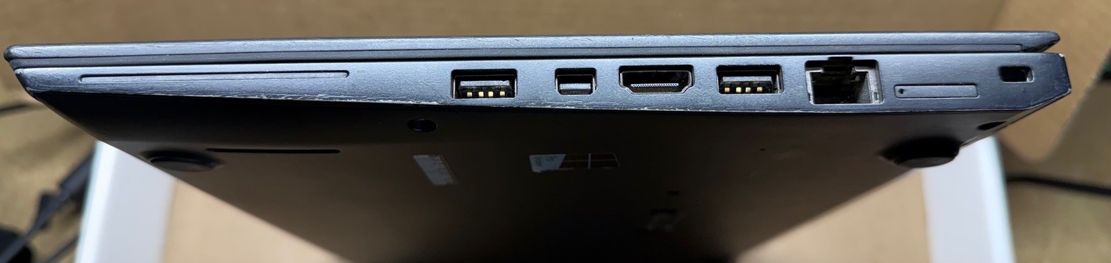 Lenovo ThinkPad T460s, i5-6300U, 8 GB, 14″ FHD, Charger, Dock, AC, No Drive
