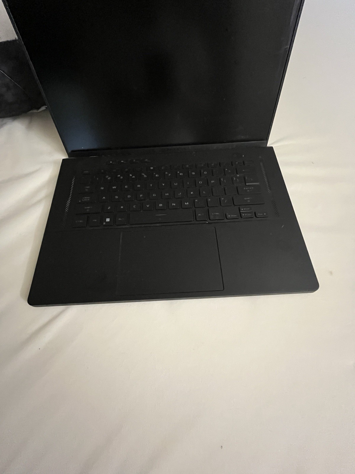ASUS ROG Zephyrus 16″ (1TB, Intel Core i9 11th Gen., 4.90 GHz, 16GB)